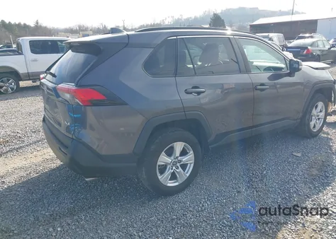 2019 Toyota Rav4 Xle z USA, uszkodzony, nr VIN 2T3W1RFV4KW046427
